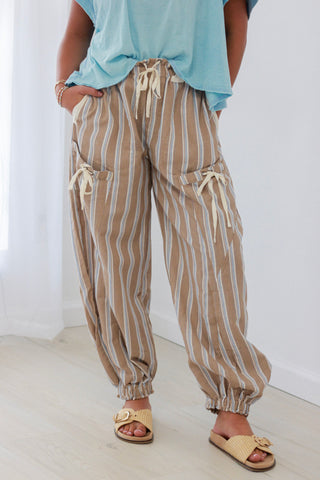 Take a Jog Pants in Almond Latte
