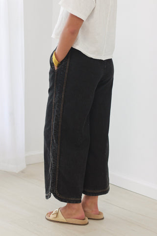 Meant to Be Mineral Wash Pants in Black