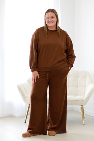 Throw It On Scuba Set in Brown