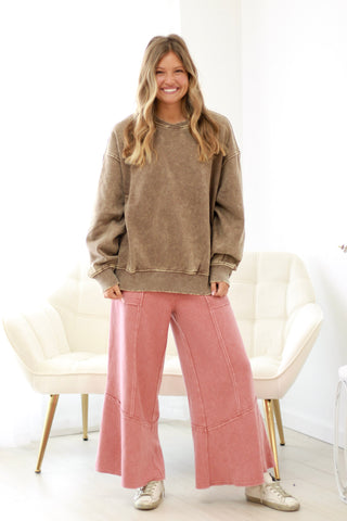 You're It Acid Wash Sweatshirt in Mocha