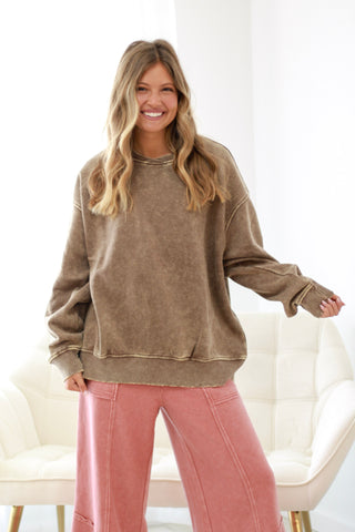 You're It Acid Wash Sweatshirt in Mocha