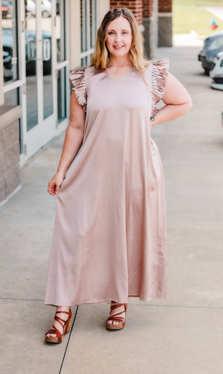 Going Somewhere Dress in Champagne