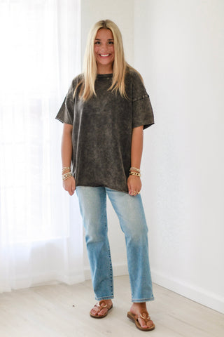 On the Edge of Fall Washed Top in Ash Black