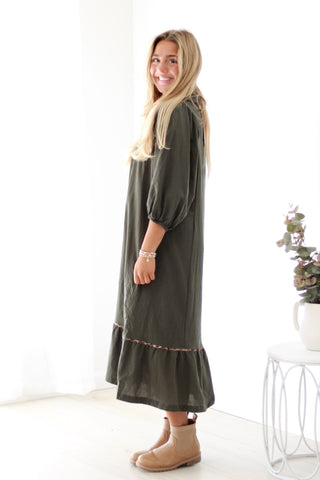 Fall for This Midi Dress in Deep Olive