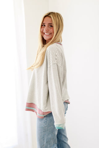 Sunday Morning Pullover in Heather Grey