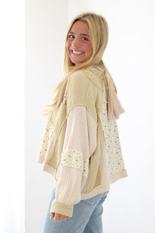 Fall Vibin' Floral Blouse