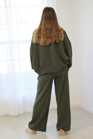 In It For The Long Haul Set in Dark Olive