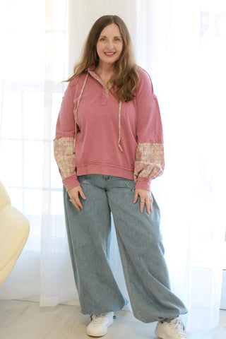 Bonfire Nights Plaid Hoodie in Mauve