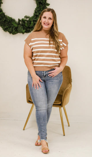 Call Me Classic in Mocha/White Stripe