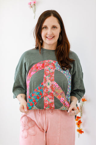 Natural Life Peace Tee in Charcoal