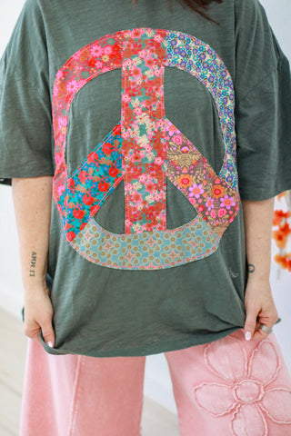 Natural Life Peace Tee in Charcoal