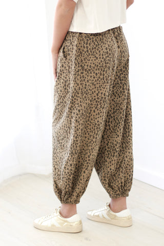 Hear Me Roar Mineral Washed Pants in Mocha