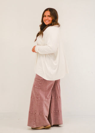 Day Date Wide Leg Pants in Plum
