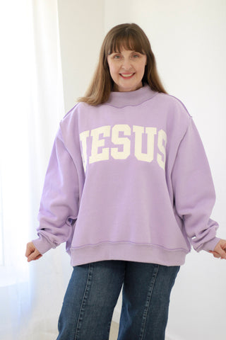 Jesus Mockneck Pullover in Lavender