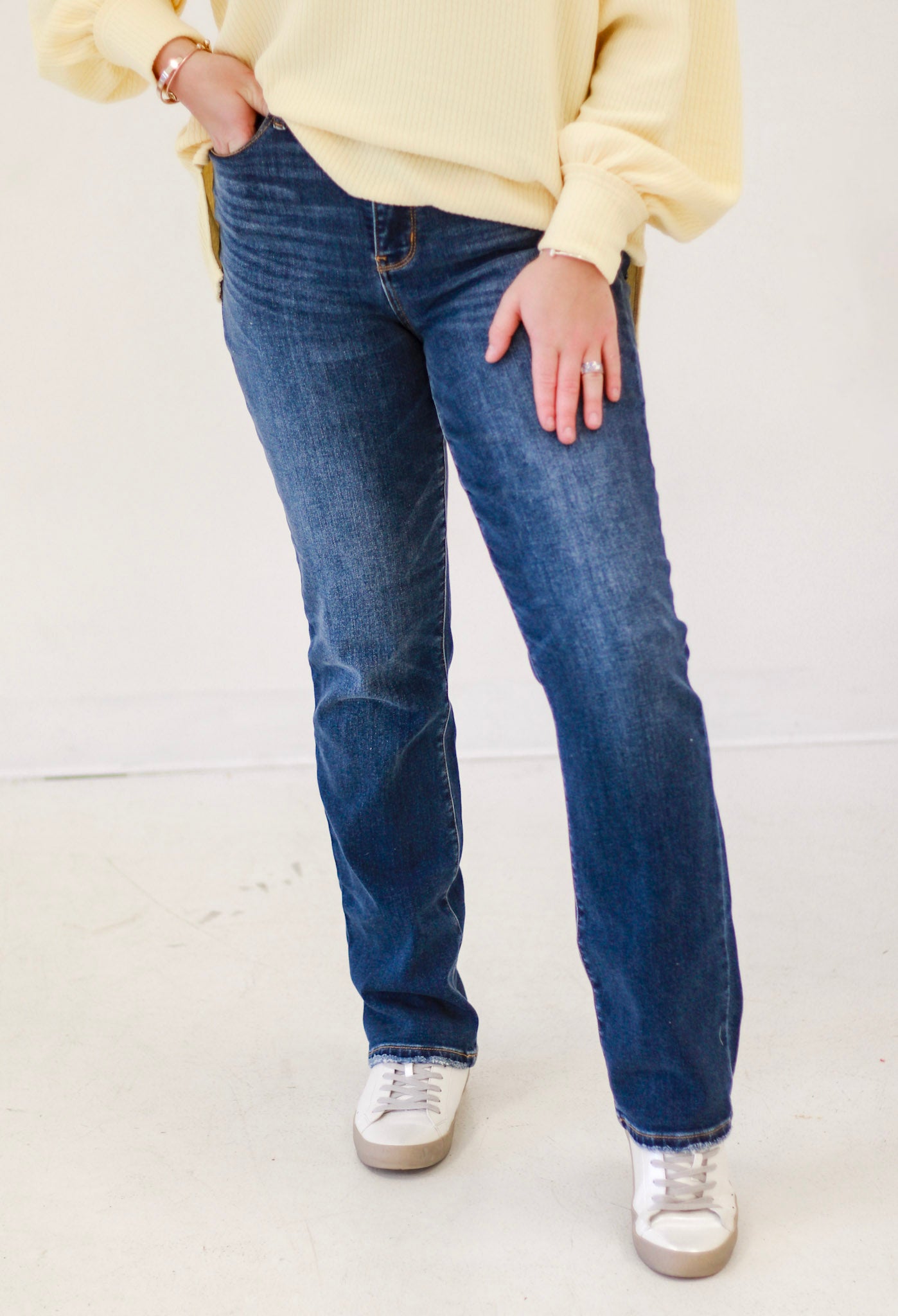 She's Got It All Judy Blue Thermal Straight Fit Jeans