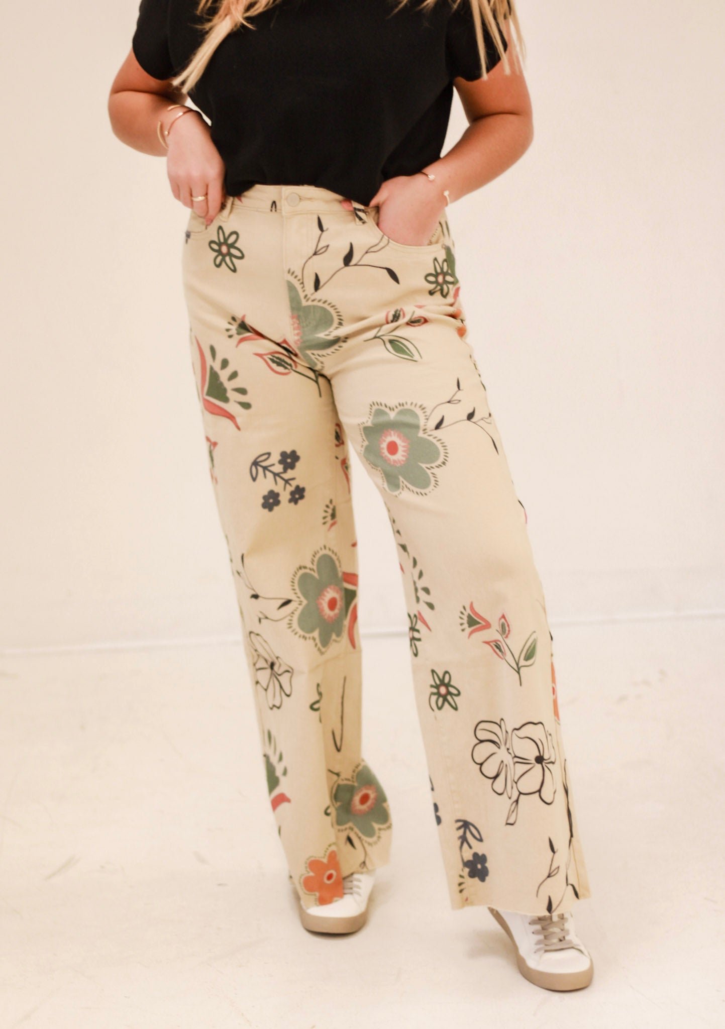 Share 230+ floral denim pants latest