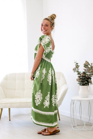 Sunday in the South Midi Dress