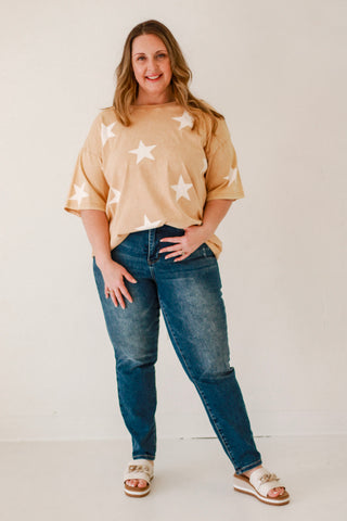 Embracing Stardom in Toast