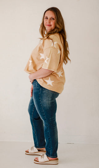 Embracing Stardom in Toast