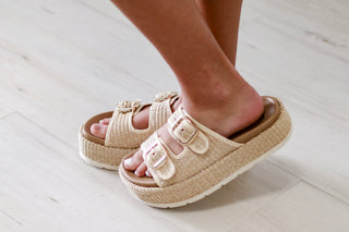 Corky's Footwear Raffia No Filter