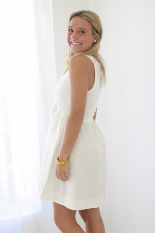 Pack Your Bags Dress in White