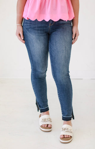 Bend, Don't Break Judy Blue Skinny Jeans