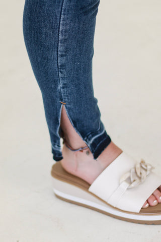 Bend, Don't Break Judy Blue Skinny Jeans