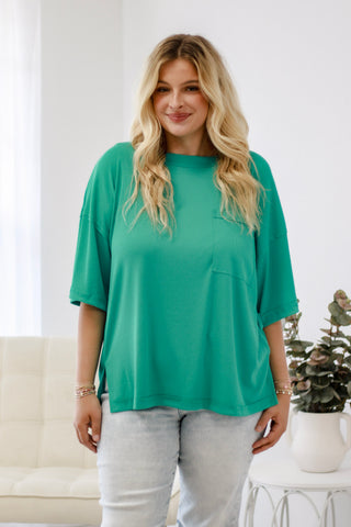 Get Relaxed Ribbed Boyfriend Tee in Emerald