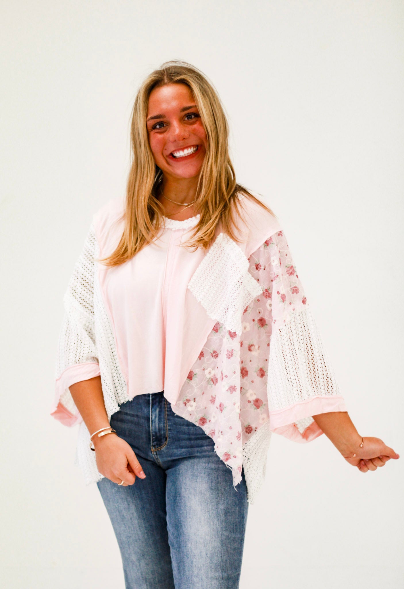 Relaxed Vibe V-Neck Top in Pale Pink