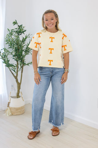 Tenn Ritter Cropped Tee in Cream
