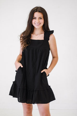 Flowy and Free Ruffled Linen Dress in Black