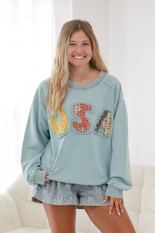 USA Patchwork Terry Pullover in Dusk Blue