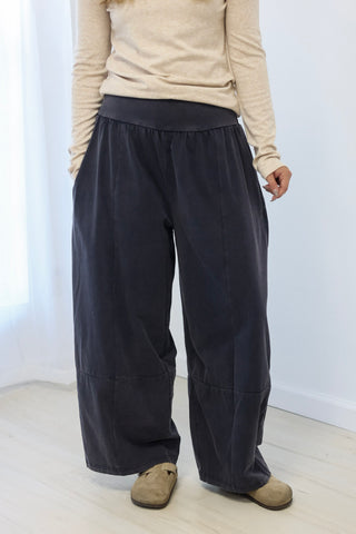No Worries Ash Black Barrel Pants