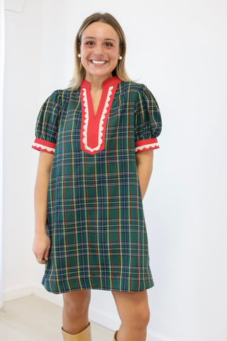 Merry Plaid Puff Sleeve Shift Dress in Hunter Green