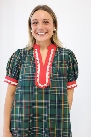 Merry Plaid Puff Sleeve Shift Dress in Hunter Green