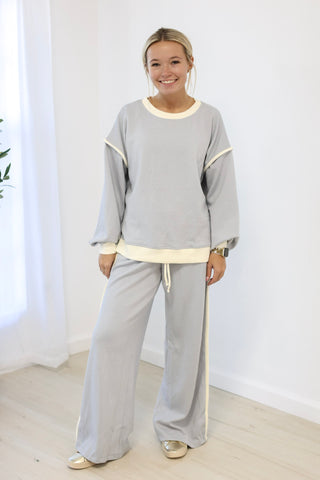 Lounge Around Piped Scuba Set in Light Grey