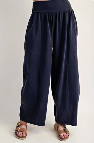 No Worries Ash Black Barrel Pants
