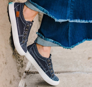 Blowfish- Blue Tuna Canvas