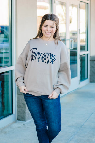 Good Ole Rocky Top Sweatshirt in Mocha