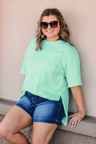 Keep It in Your Pocket Tee in Mint