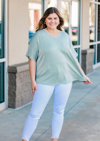 Springtime Beauty Tee in green