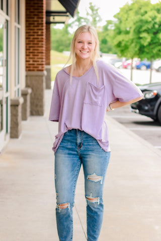 Hello Boyfriend Tee in Dusty Lavender