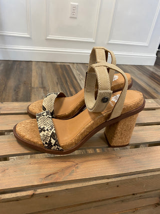 Yellowbox- Caikos- Taupe