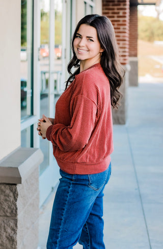 Lazy Day Cropped Pullover in Rust
