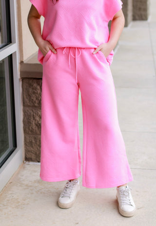 It's an Easy Pick Set in Bubblegum Pink