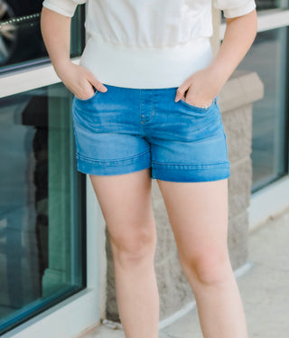 Sound Style Pull On Shorts in Medium Wash