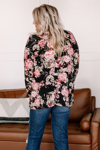 In My Dreams Floral Top In Black/Mauve