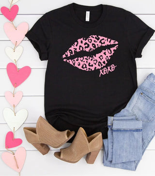 Pucker Up Pink Leopard Lips Tee